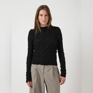 NWT Anthropologie’s Finders Keepers Popcorn Black Smocked Longsleeve Top Small